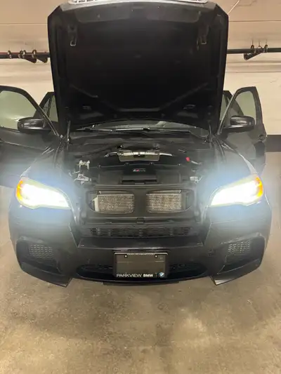 BMW X5M Imaculate condition more details leave your number for contact