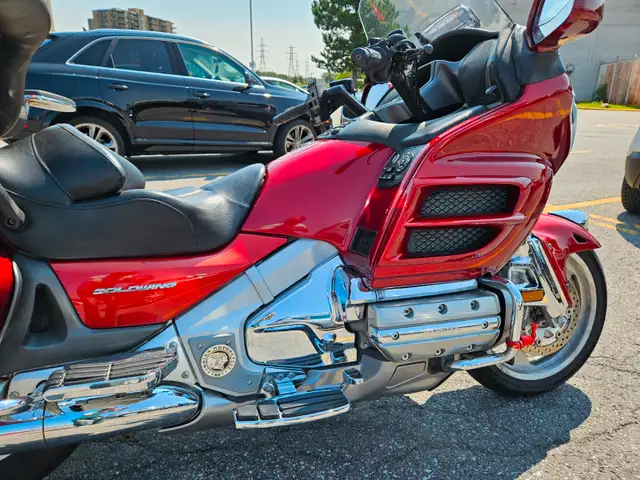 Honda Goldwin 2010 AAA1 for sale $10500 OBO in Touring in City of Montréal - Image 6