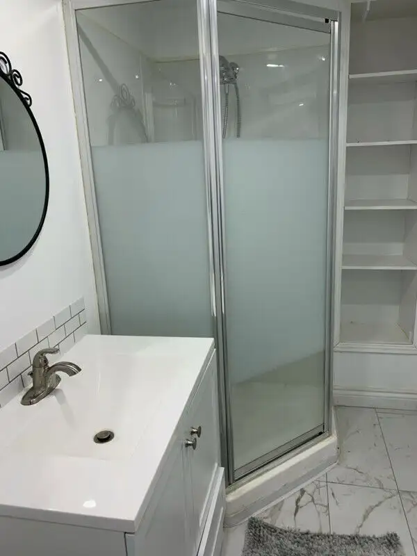 BASEMENT APARTMENT FOR RENT IN THE HEART OF MISSISSAUGA in Long Term Rentals in Mississauga / Peel Region - Image 9