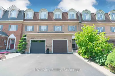 3 Bed 3 bath Townhouse