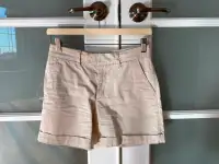 Shorts beige taille 4