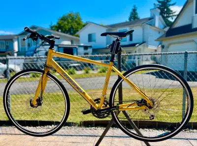 NORCO VFR1 Flat Handlebar Roadbike - A1 Condition, View more