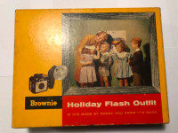 Kodak Brownie No. 183 M (Holiday flash outfit)