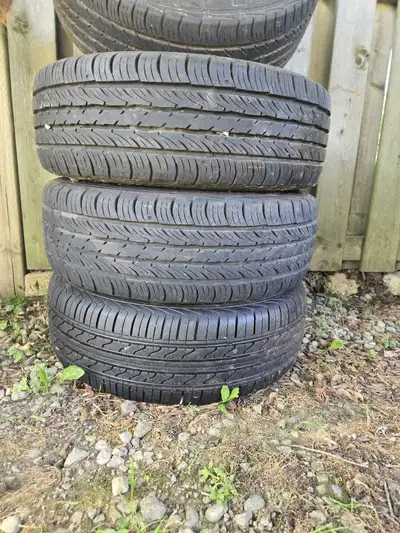 Came off 2004 Acura tires 90% tread tire size P195/60R15