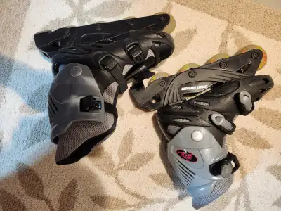 Youth roller skate size 5 grey, View more