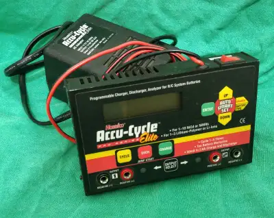 Charger / Discharger, Cycles NiCd, NiMH and Lithium batteries, For RC Aircrafts, Helicopters, Cars a...