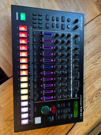 Roland drum machine, View more