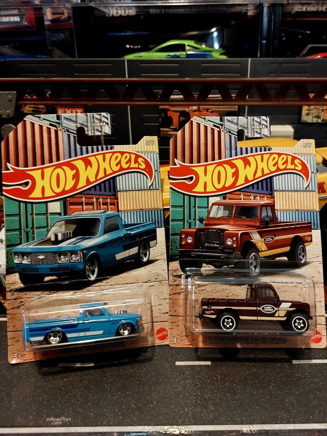 DIECAST CARS & TRUCKS 1:64 HOT WHEELS  in Toys & Games in Hamilton