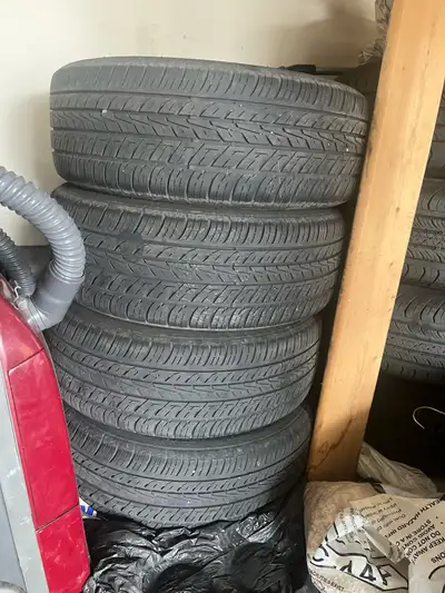 205/55R16 tires, slightly used with lots of tread left. Rims come with it. Selling because i no long...