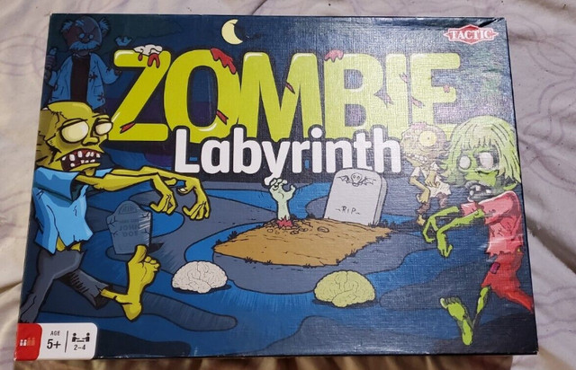 Zombie Labyrinth Board Game 2014 Ages 5+ 100% Complete in Toys & Games in Thunder Bay