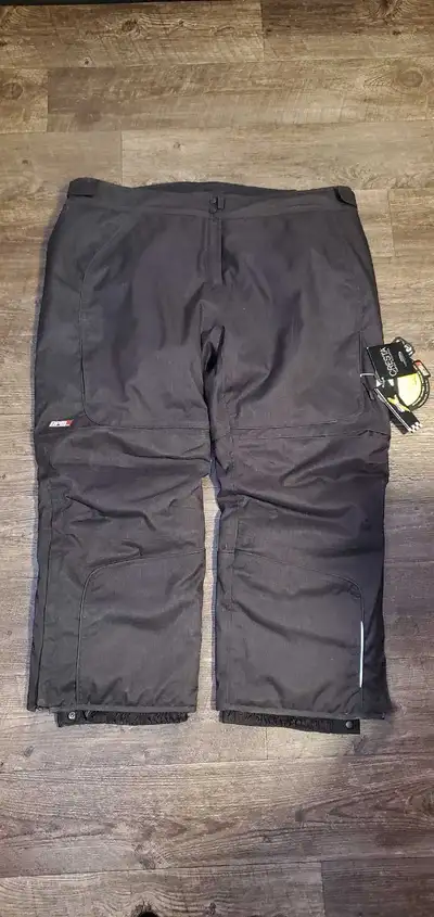 Brand New BRP SKI DOO RPM Snowmobile Pants Snow Pants Mens 2XL BRAND NEW WITH TAGS $225 Snowpants