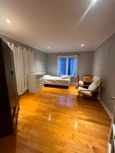 one bed room for rent, first floor, share kitchen and washroom, very clean and quiet place, 20 minut...