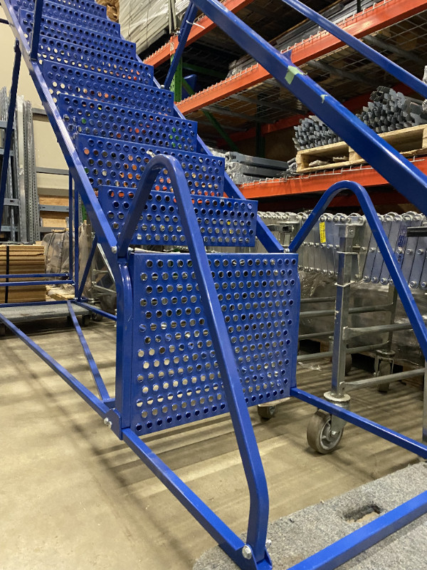Warehouse Ladders in Great Condition! Multiple heights avail. in Industrial Shelving & Racking in Burnaby/New Westminster - Image 2