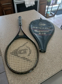 Raquette tennis Dunlop McENROE servi quelques fois seulement 