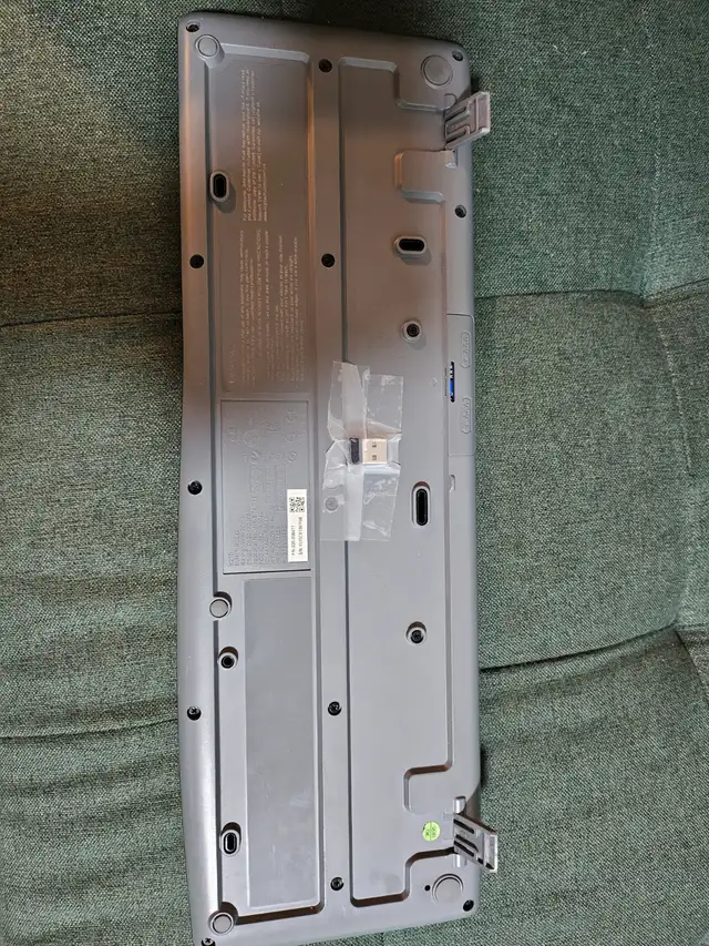 BluTooth Logitech KeyBoard534824124615895041