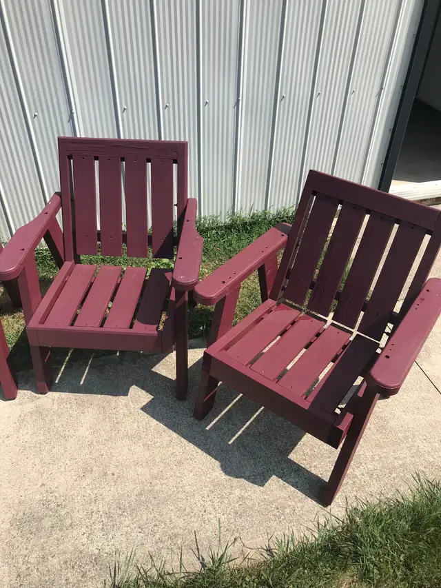Cedar patio chairs in Patio & Garden Furniture in Hamilton - Image 4