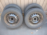 235 55R 17 Snow Tires on Rims with TPMS