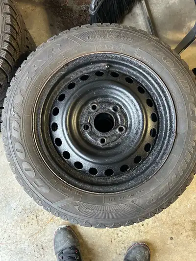 I'm selling a set of four 195/65/R15 winter tires mounted on steel rims. These tires offer reliable...