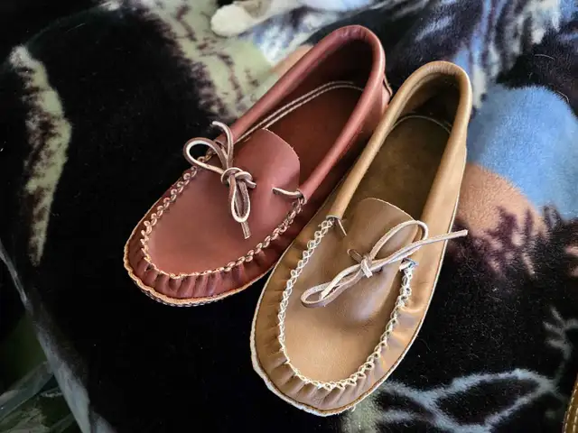 New leather moccasins slippers Mens 9 canada in Men's Shoes in Edmonton - Image 4