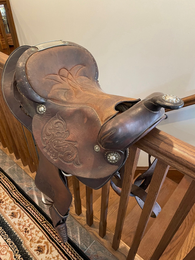 Horse saddle  in Fishing, Camping & Outdoors in Kingston - Image 3