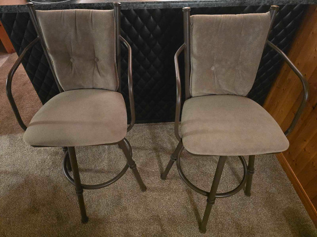 Bar stools in Chairs & Recliners in London