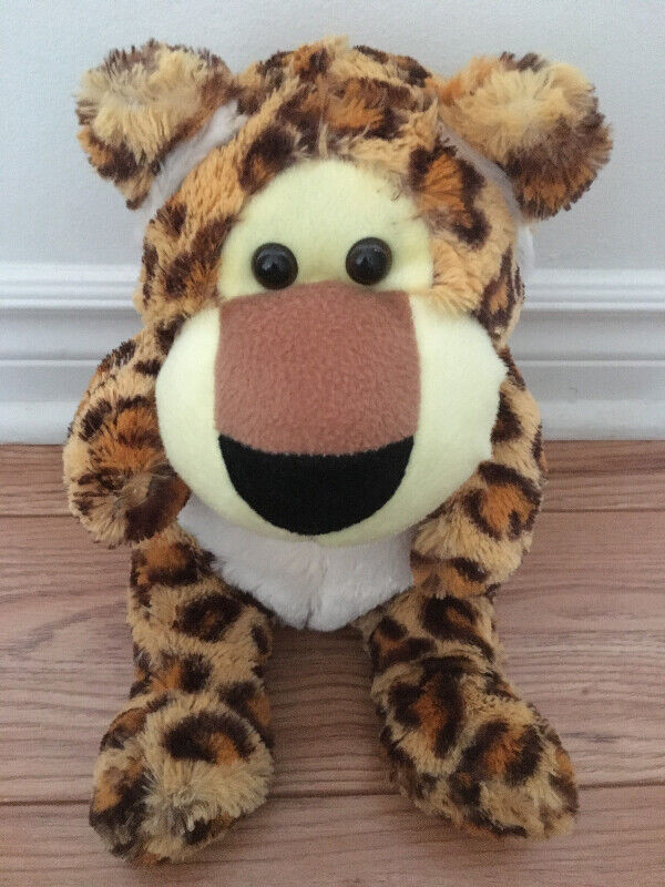 4 Peluches tigre en excellent état dans Jouets et jeux  à Laval/Rive Nord - Image 2