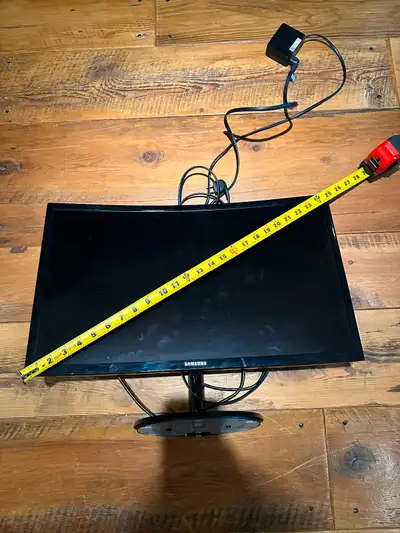 I’ve recently upgraded my computer set up and have no need for this extra display. Works great. HDMI...
