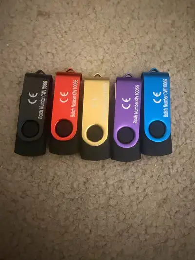 5pc 4GB USB Sticks., View more