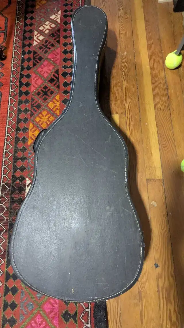 Suzuki vintage Folk guitar in Guitars in Granby - Image 11