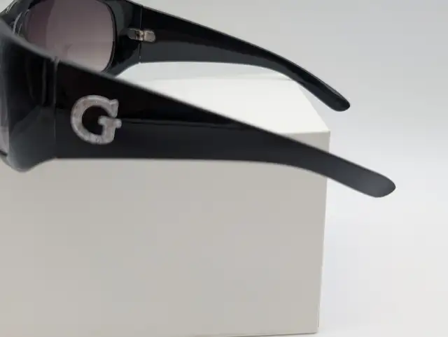 (B6895) Guess 1211 Black Oversized Rectangular Sunglasses w/...571058042343925762