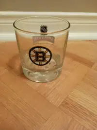 BOSTON BRUINS - NHL SMIRNOFF heavy glass