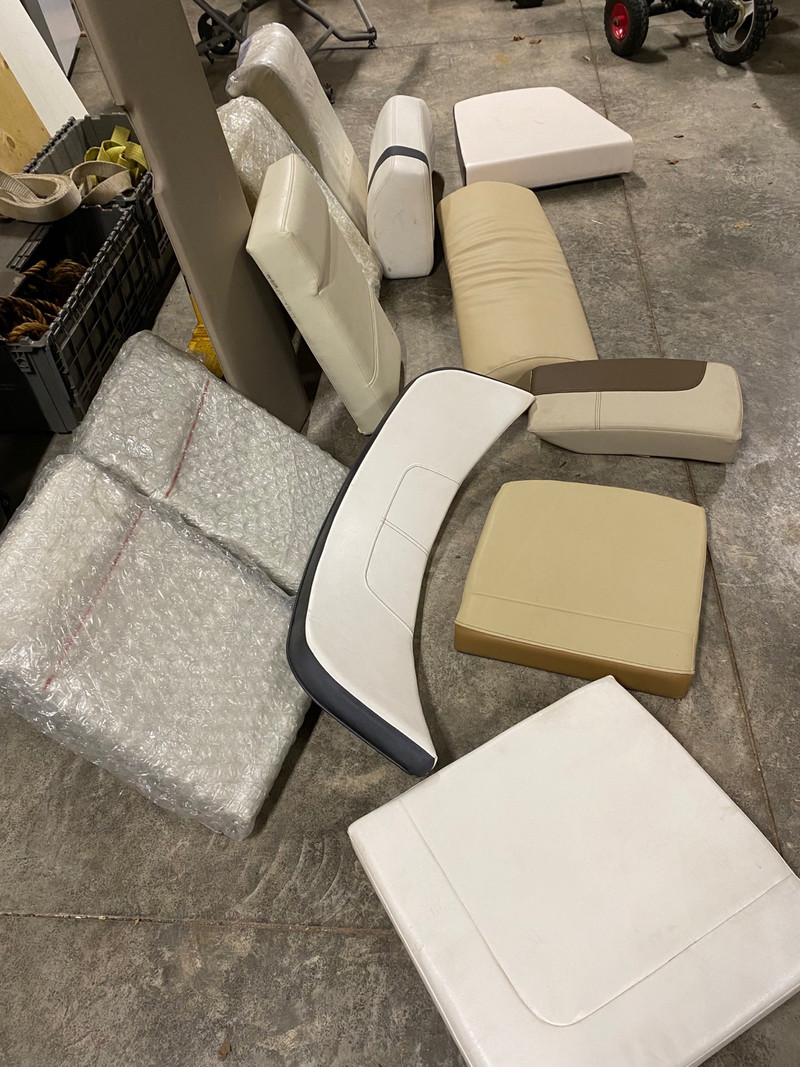 Miscellaneous boat seats Other Ottawa Kijiji