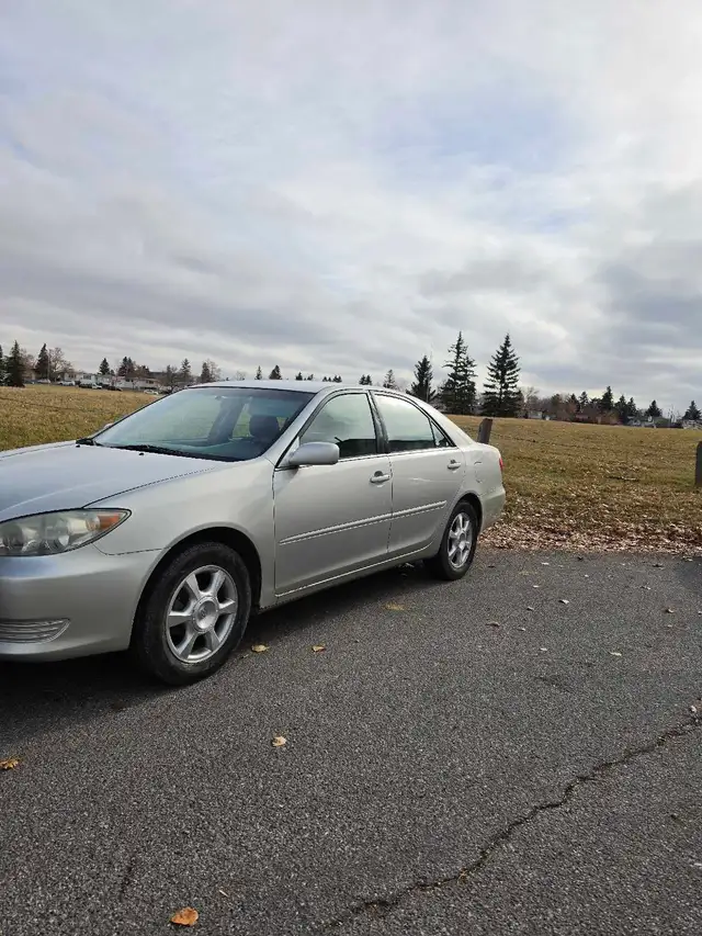 2005 Toyota Camry LE 4cly 2.4L 