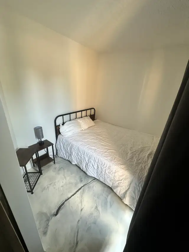 Furnished 1 Bedroom Apartment 