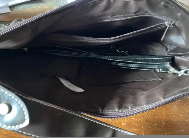 Sweet brown purse with cute details in Women's - Bags & Wallets in London - Image 3