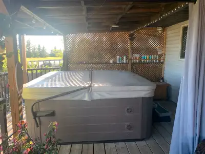 Lazyboy dream hot tub, View more