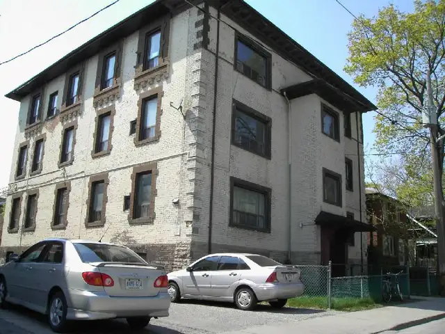 Downtown  -  26 Gifford Street