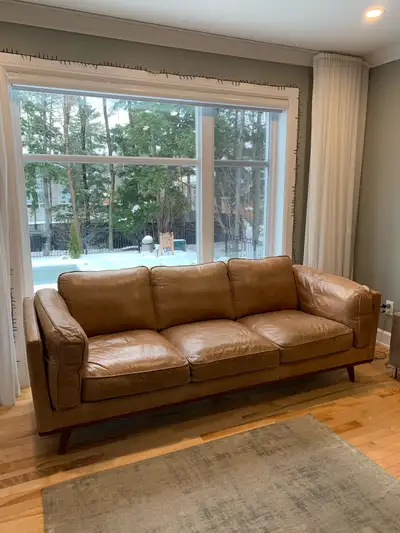 Canapé cuir 3 places Structube – Modèle Rowan – Très bon état, View more