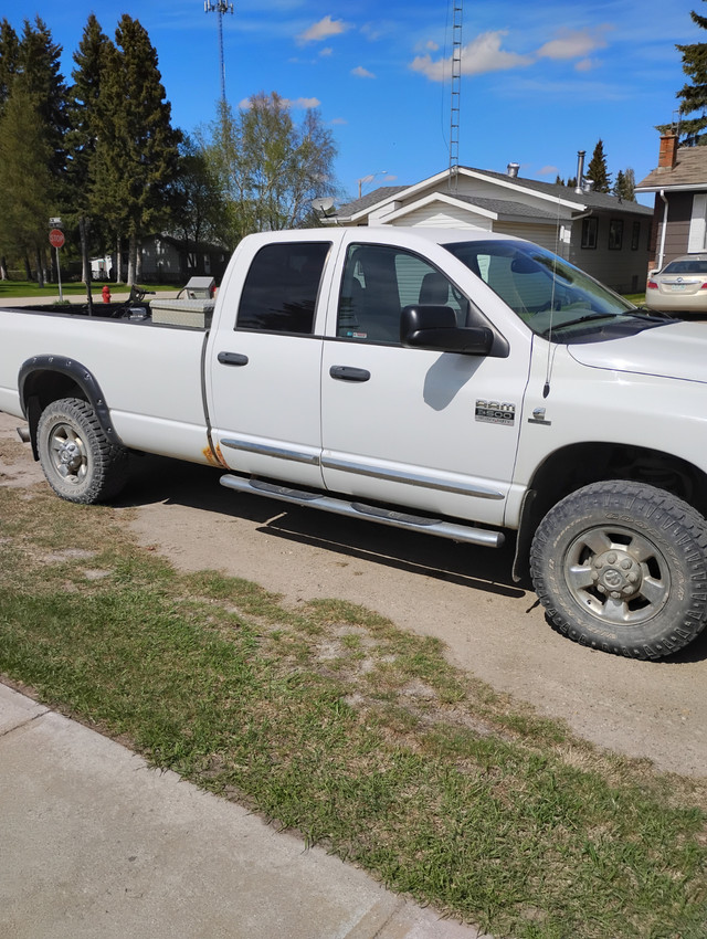 2007 Dodge Ram 350 in Cars & Trucks in Prince Albert - Image 3