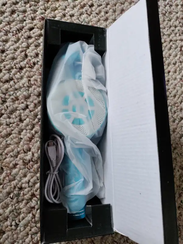 Brand New Wireless Microphone HiFi Speaker for sale. in Speakers in Calgary - Image 4