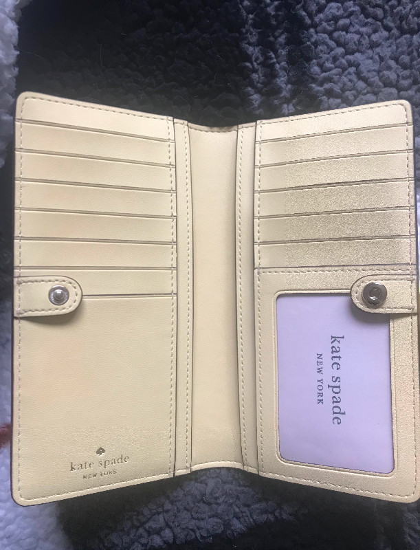 Yellow Kate Spade Wallet & Purse in Women's - Bags & Wallets in Red Deer - Image 4