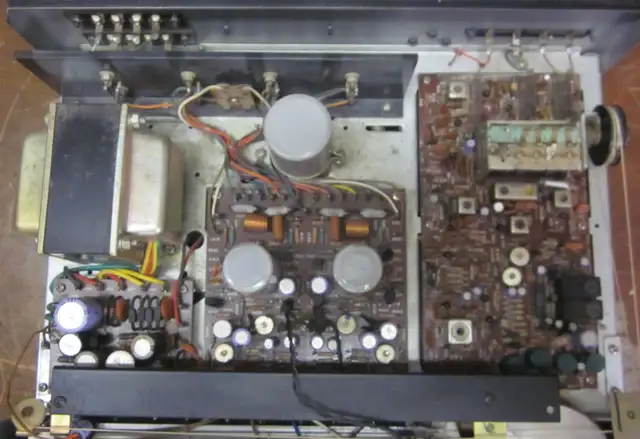 Vintage Marantz 2010 Stereo receiver in Arts & Collectibles in Guelph - Image 11