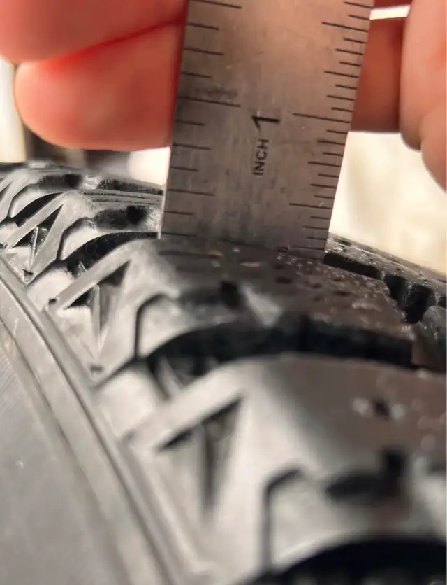 Winter Tires on Steel Rims – 205/55R16 – $300 OBO in Tires & Rims in Markham / York Region - Image 4