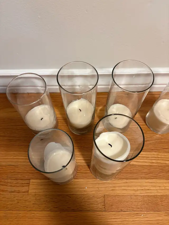 Pillar Vases with Candles in Home Décor & Accents in Calgary - Image 4