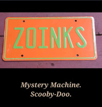 Plaque d'immatriculation de la Mystery Machine de Scooby-Doo.