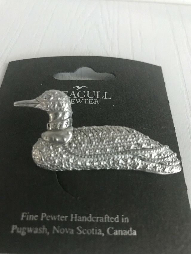 New in Box “Seagull Pewter” LOON (Bird) Brooch/Pin in Jewellery & Watches in Bedford - Image 3
