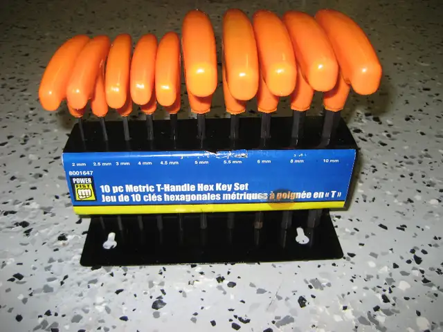 Hex Key Set in Hand Tools in Windsor Region - Image 2
