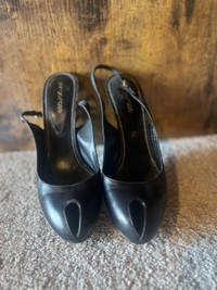 sergio rossi black leather peep toe heels (size 7)