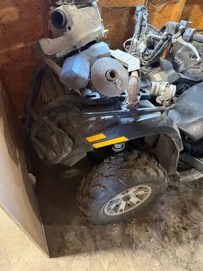 2008 Can-Am outlander 400 For parts or repair Something is wrong with the engine and the rear differ...