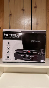 Victrola portable suitcase record player 